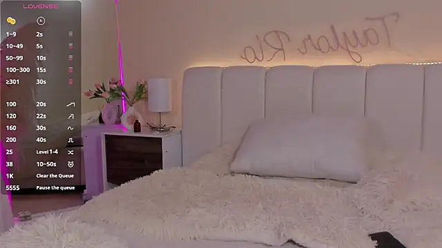 teylor rio online show from 15, 4, 2026