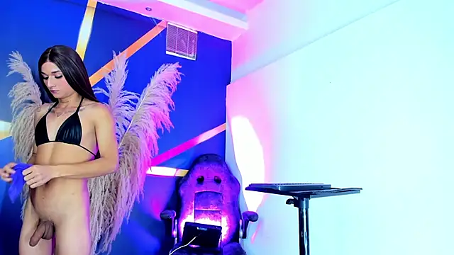 Molly Spears  online show from 4, 5, 2026
