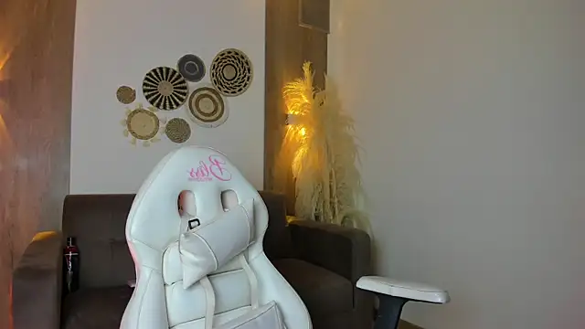 Snapshot of Flor_pink chatting on 9, 7, 2026 Flor pink online show from 9, 7, 2026