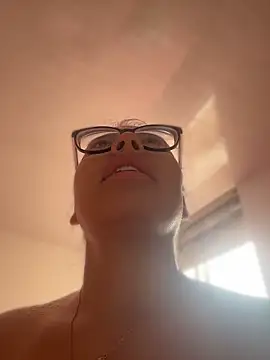 Iam-sophia27 online show from 10, 6, 2026