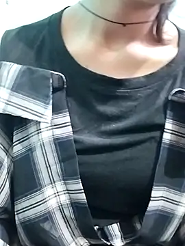 Liviya  225   online show from 14, 4, 2026