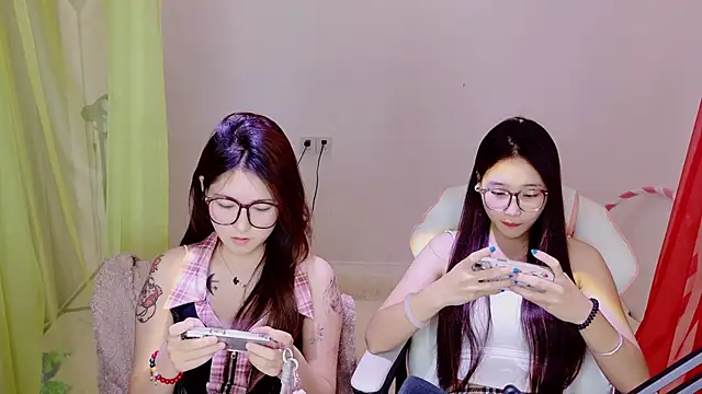 Xiongchumo1120 online show from 11, 5, 2026