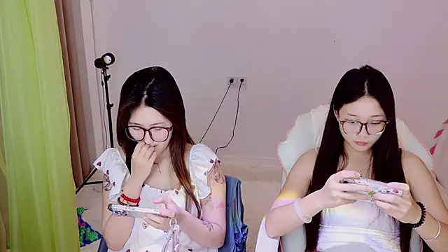 Xiongchumo1120 online show from 26, 5, 2026