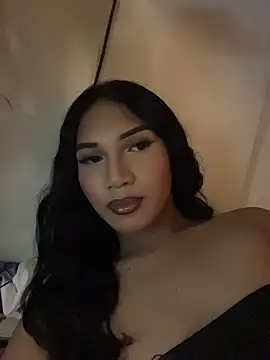 slutty aki online show from 4, 6, 2026