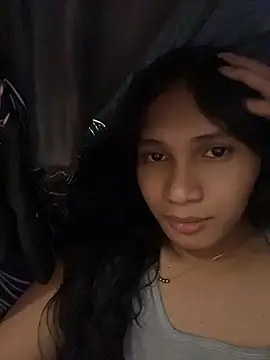 slutty aki online show from 9, 6, 2026