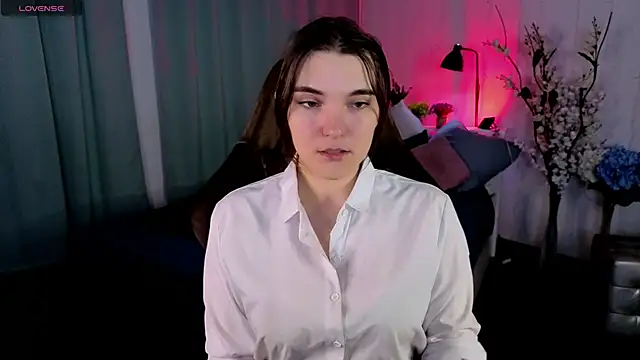 Rune Veila online show from 4, 5, 2026