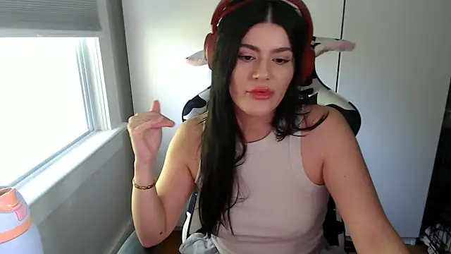Snapshot of cassiealvarez chatting on 24, 4, 2026 cassiealvarez online show from 24, 4, 2026