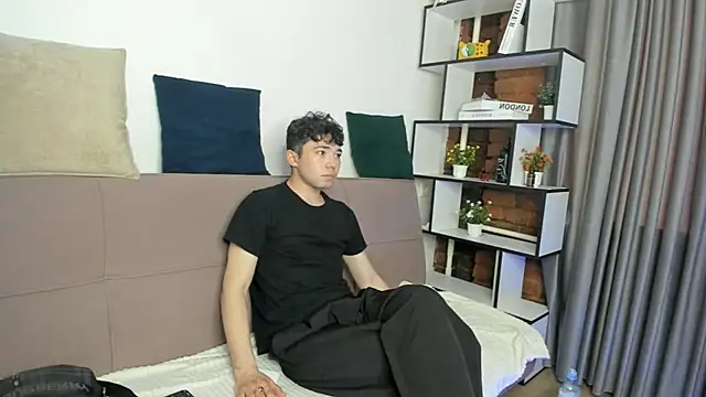 VelarMotion online show from 17, 4, 2026