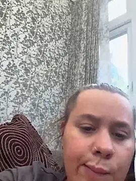 Snapshot of OliviaJadeXx chatting on 10, 6, 2026 OliviaJadeXx online show from 10, 6, 2026
