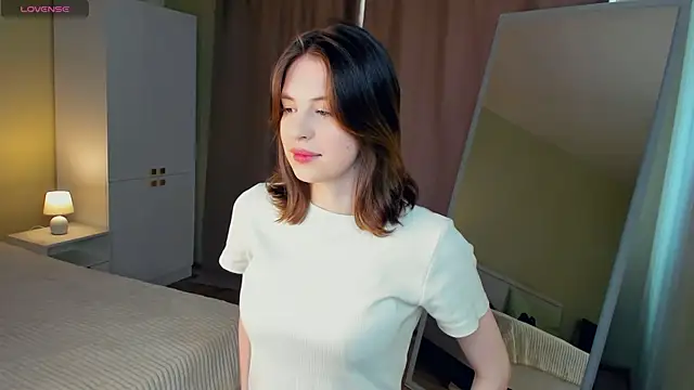 TessSydnor online show from 14, 4, 2026