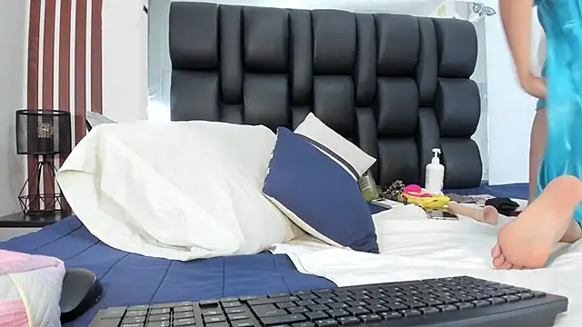 MILF AURORA online show from 27, 5, 2026