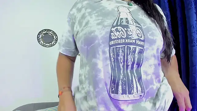 Snapshot of Serenya_muse chatting on 16, 4, 2026 Serenya muse online show from 16, 4, 2026