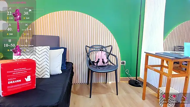 sophiahart online show from 12, 5, 2026