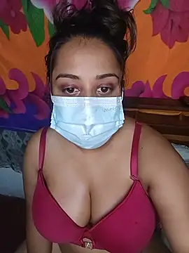 Suger Lips 99 online show from 17, 5, 2026