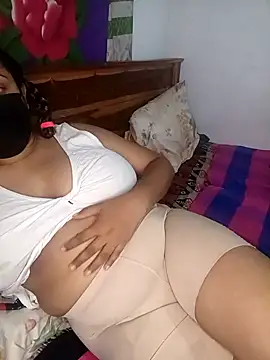 Suger Lips 99 online show from 6, 5, 2026