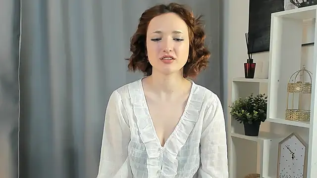 EvieEacho online show from 12, 4, 2026