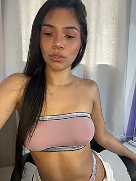 Snapshot of MauraGrayy chatting on 21, 6, 2026 MauraGrayy online show from 21, 6, 2026