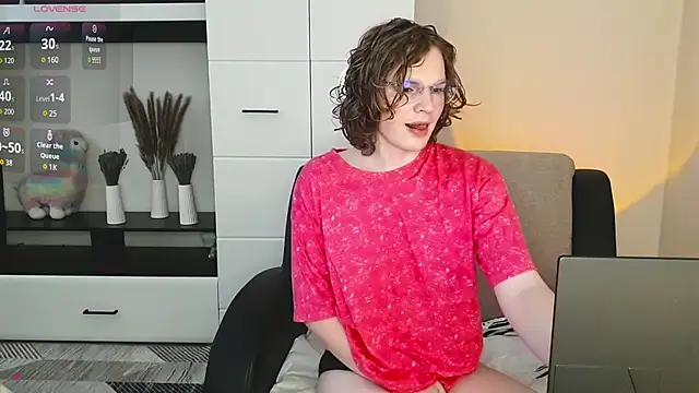 Snapshot of SallySweet_ chatting on 10, 7, 2026 SallySweet online show from 10, 7, 2026
