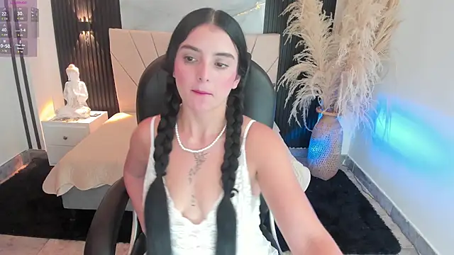 DOMINIKA LOVY online show from 28, 5, 2026