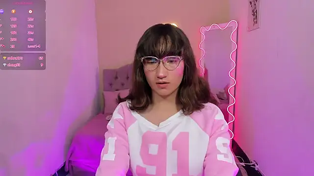 KATHERINE TAY online show from 26, 5, 2026