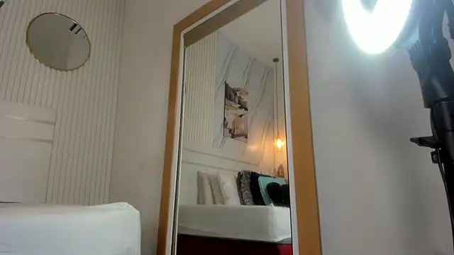 Snapshot of Candicewayne chatting on 5, 5, 2026 Candicewayne online show from 5, 5, 2026
