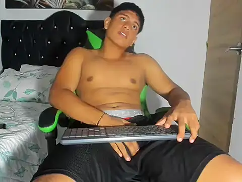 magnust miller  online show from 14, 4, 2026