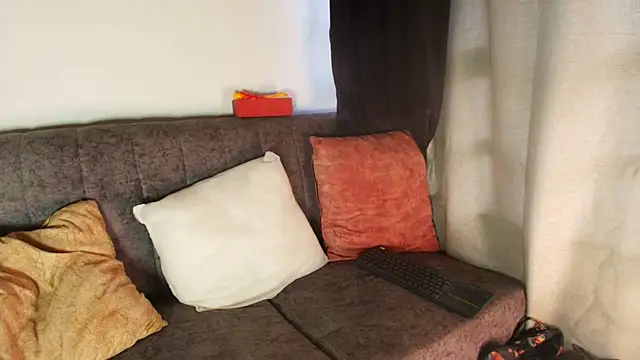 Nataliamorenoo online show from 12, 4, 2026