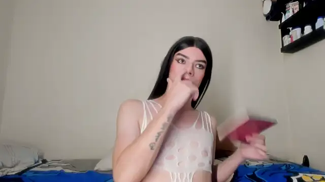 MelanyCollins  online show from 26, 6, 2026