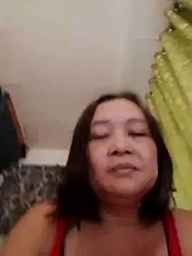 jeanyummytits online show from 17, 6, 2026