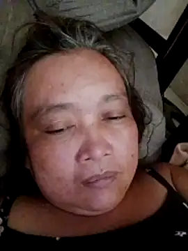 jeanyummytits online show from 13, 5, 2026