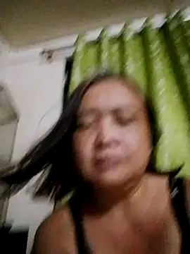 jeanyummytits online show from 17, 6, 2026