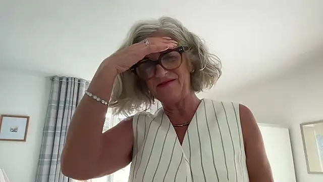 NaughtyMonicaUK online show from 23, 4, 2026
