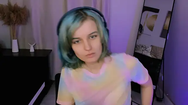 NikaBabyX online show from 17, 4, 2026