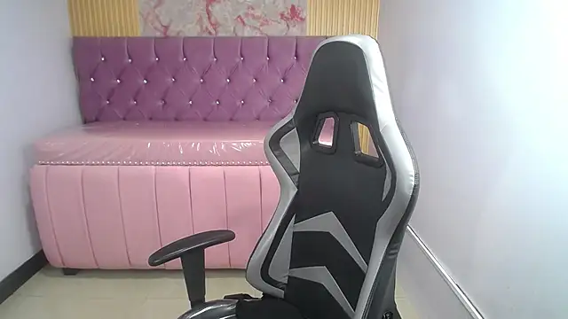 Kailee ch online show from 13, 4, 2026