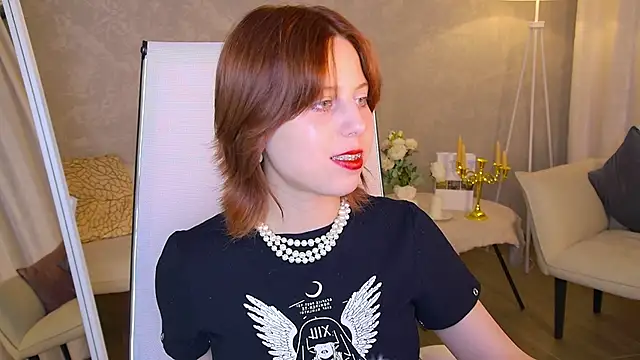 VivienneHebert online show from 18, 5, 2026
