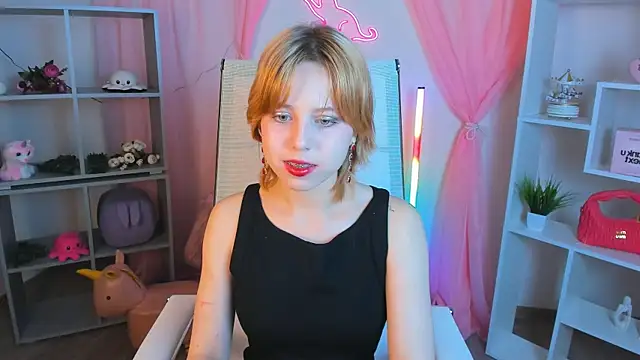 VivienneHebert online show from 27, 4, 2026