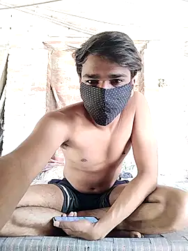 hot sexy lko boy online show from 17, 4, 2026