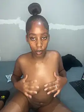 petite bee online show from 26, 4, 2026
