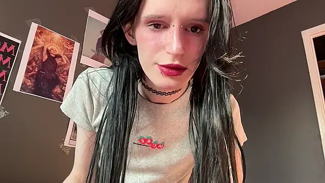 Snapshot of Niky_Long chatting on 13, 4, 2026 Niky Long online show from 13, 4, 2026