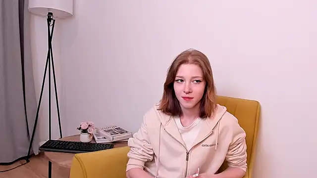 NikkiAntu online show from 13, 4, 2026