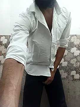 itsmemadhu2019 online show from 17, 5, 2026