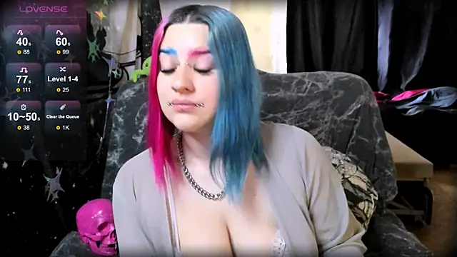 Neon Baddie online show from 15, 5, 2026