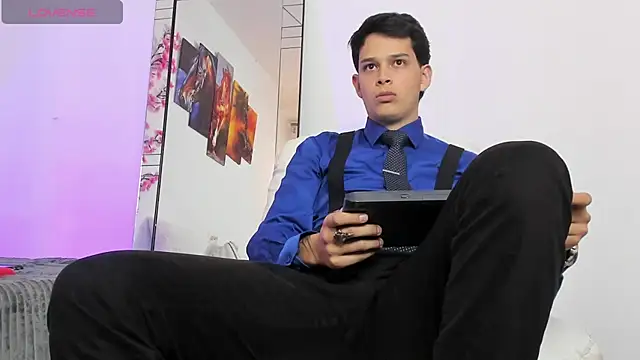 elijah stoone online show from 15, 4, 2026