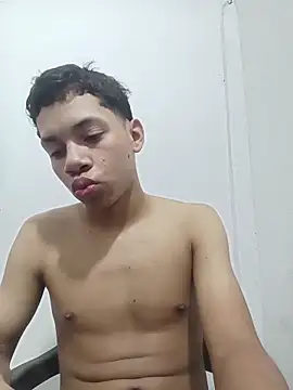Snapshot of curious_straight_guy chatting on 24, 5, 2026 curious straight guy online show from 24, 5, 2026