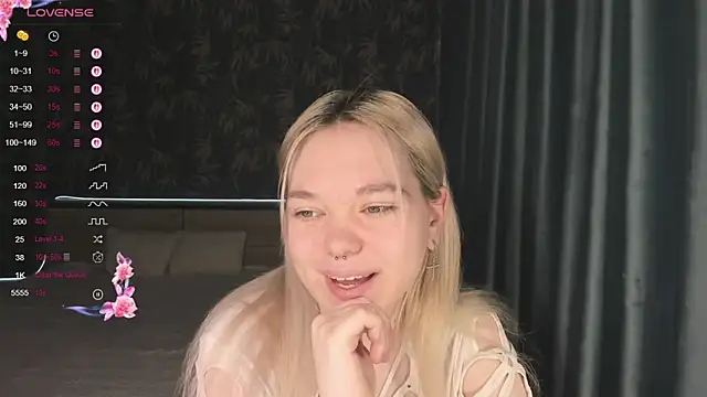 Anna Delon online show from 25, 4, 2026
