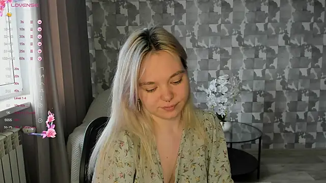 Anna Delon online show from 23, 4, 2026
