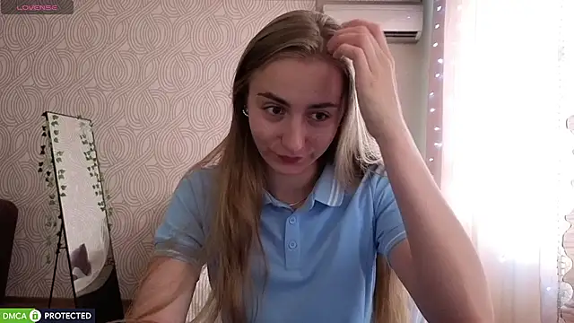 Snapshot of Your_Emily25 chatting on 19, 7, 2026 Your Emily25 online show from 19, 7, 2026