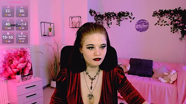 nikki kiss  online show from 8, 7, 2026