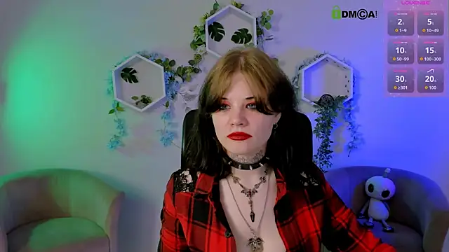 nikki kiss  online show from 6, 7, 2026