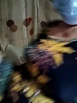 Snapshot of ALonmill chatting on 14, 4, 2026 ALonmill online show from 14, 4, 2026